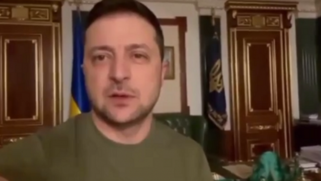 Zelenski Ukraynada olduğunu belə sübut etdi - VİDEO