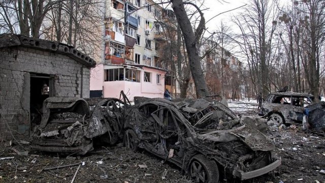 Ukraynanın Sumı şəhəri bombalanıb, 9 dinc sakin həlak olub