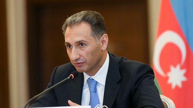 Nazir həbs xəbəri yayılan rəisi işdən çıxardı