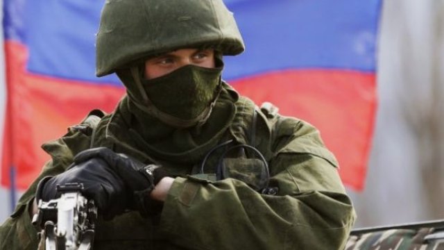 Rus qoşunları daha bir şəhərə daxil oldu - VİDEO