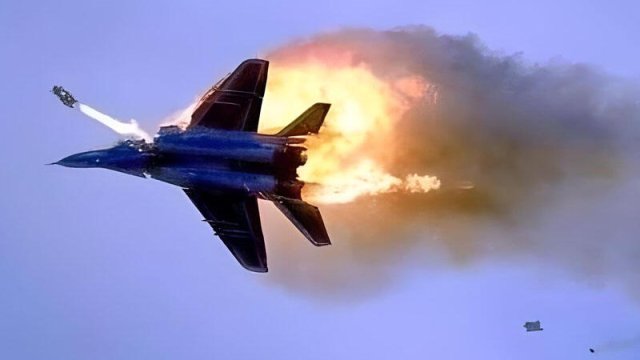 Rusiyanın daha 4 helikopteri və 1 təyyarəsi VURULDU