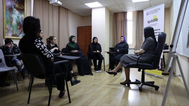 “Bu layihə gücümüzə güc qatdı” – Şəhid xanımları üçün psixoloji təlimlər başa çatdı (FOTO/VİDEO)