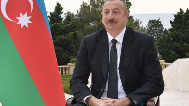 İlham Əliyev Yunanıstan Prezidentini təbrik etdi