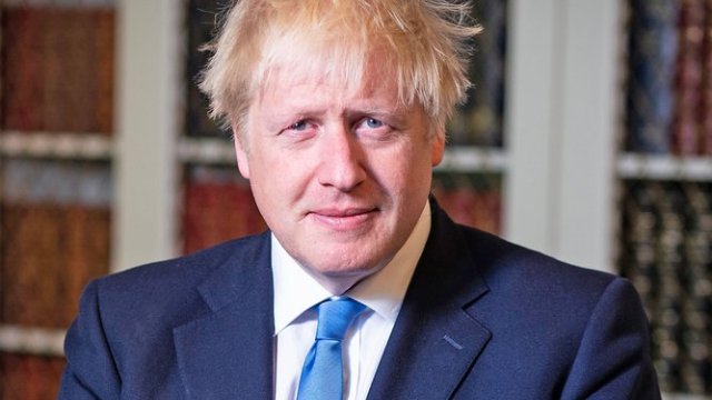 “Putin uğursuzluğa düçar olub” - Boris Conson