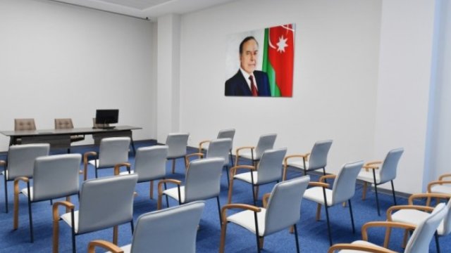Prezidentin köməkçiləri bu tarixlərdə qəbul keçirəcək