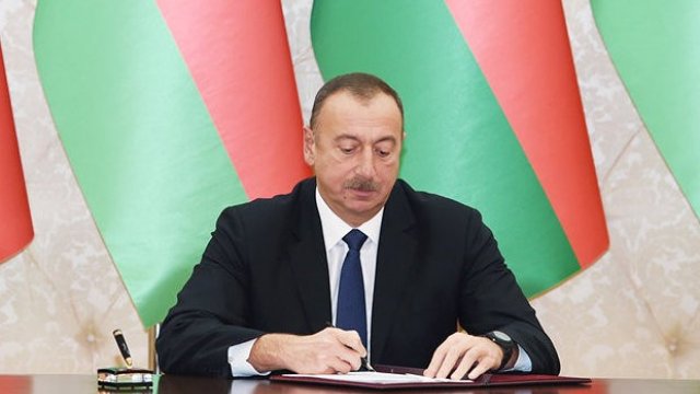 Prezident fərman İMZALADI