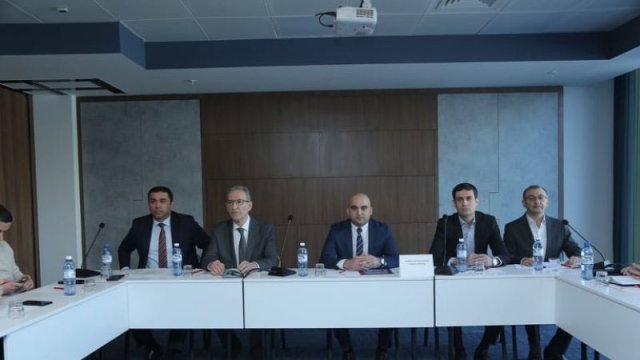 Elektrik mühərrikli nəqliyyat vasitələrinin idxalı zamanı heç bir ödəniş tətbiq olunmayacaq - FOTO