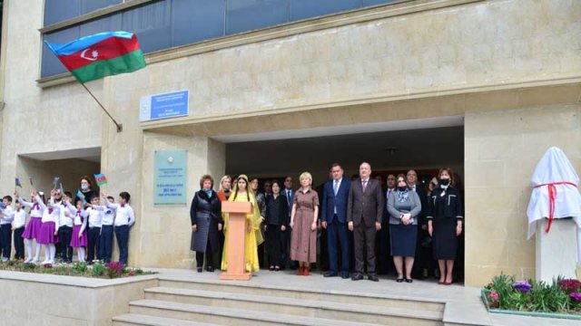 Paytaxt məktəbində şəhidin büstünün açılış mərasimi keçirildi - FOTO