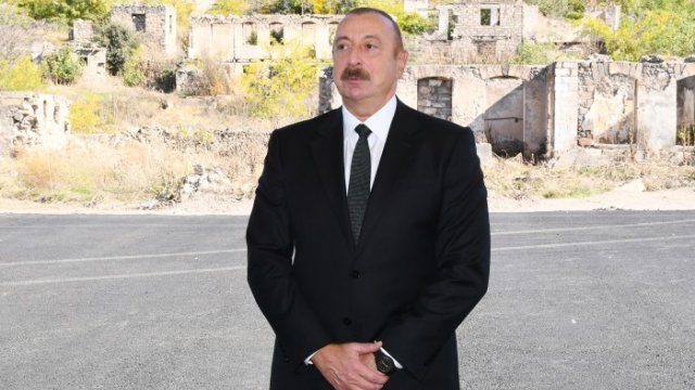 İlham Əliyev Şərqi Zəngəzurla bağlı memorandumu TƏSDİQLƏDİ