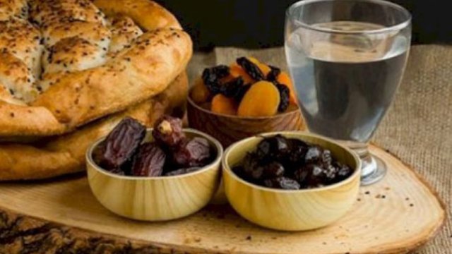 Ramazan ayının altıncı gününün duası - İmsak və iftar vaxtı