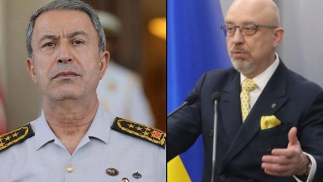 Hulusi Akar Oleksey Reznikovla danışdı