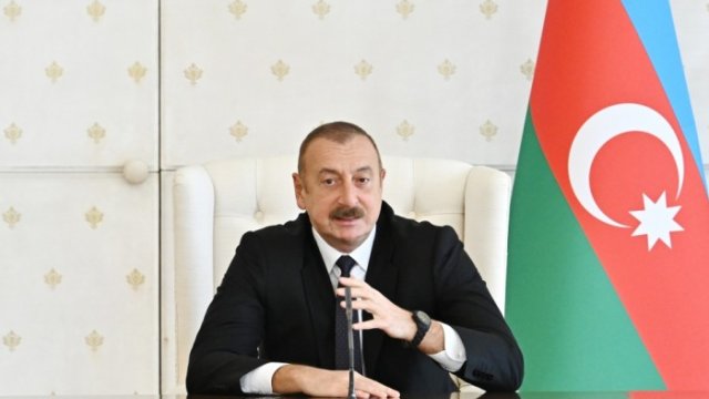 Prezident Azərbaycan millisinin üzvlərini qəbul etdi - FOTOLAR (YENİLƏNİB)