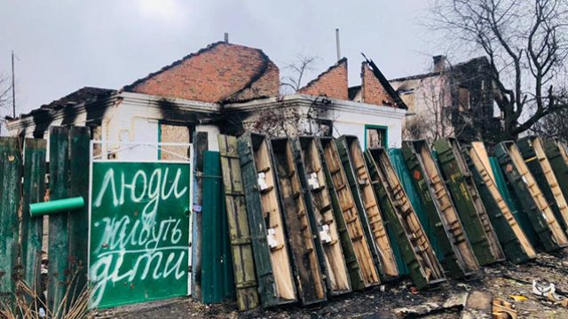 Makarovda 132 mülki şəxsin güllələnmiş meyiti tapılıb