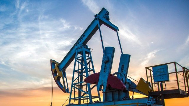 Azərbaycan nefti UCUZLAŞDI