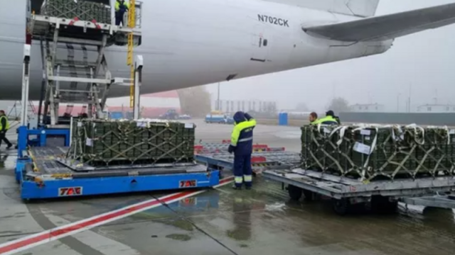 Rusiya Qərbdən Ukraynaya gələn silah dolu TƏYYARƏNİ VURDU