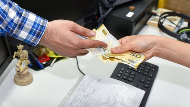 Əhali ən çox nəyə pul xərcləyib? - SİYAHI