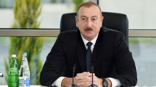 İlham Əliyev sahibkarları təltif etdi - SƏRƏNCAM