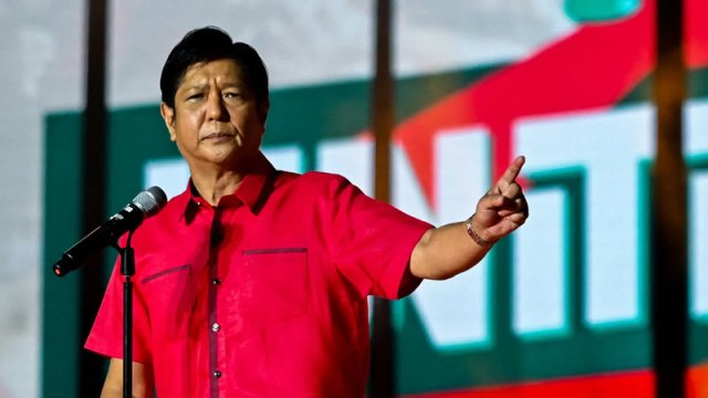 Diktatorun oğlu prezident kürsüsündə: Markoslar kimdir? - VİDEO