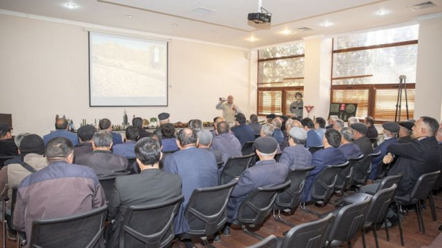 Yaylaqlara köç edəcək təsərrüfatların rəhbərlərinə mina təhlükəsizliyi ilə bağlı təlimlər keçirilir