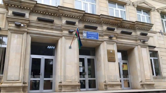 Müəllim şagirdə məktəbdə zərbə vurubmuş - RƏSMİ