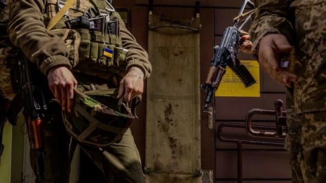 Ukrayna qoşunları Xarkov vilayətində dövlət sərhədinə yaxınlaşdı