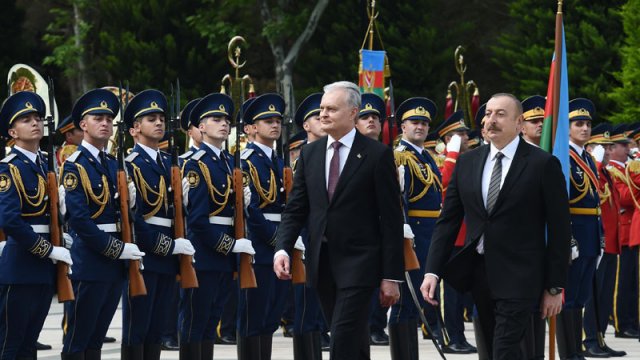 Litva Prezidentinin rəsmi qarşılanma mərasimi oldu - FOTOLAR