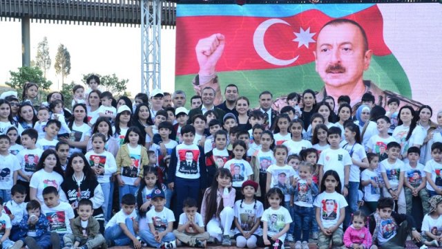 “Bizim uşaqlarımızı onların ataları qorudu!” - FOTOLAR