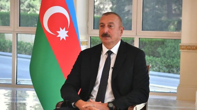 Prezident: “Azərbaycanın təhlükəsizliyi ilə bağlı məsələlər üzərində çalışıram”