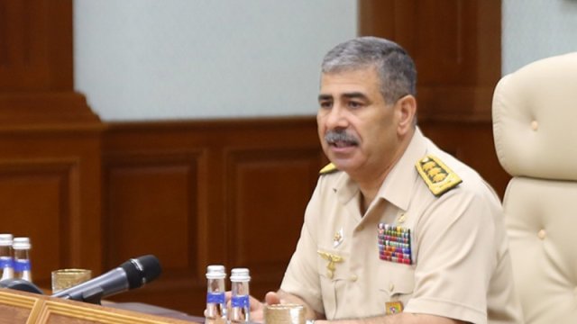 Zakir Həsənov ordu rəhbərliyini topladı