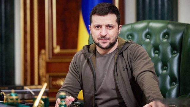 Zelenski ordu komandanına əsəbləşdi: “Mənsiz qərar qəbul etməyin”