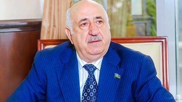 Sabiq deputat oğlunun banka 117 min borcu var