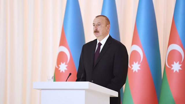 Prezident media nümayəndələrini təbrik etdi