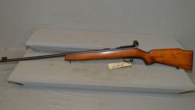 Polisə gedib evindən silah oğurlandığını dedi, özü də saxlanıldı