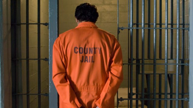 33 il həbsdə qaldı, günahsız olduğu üzə çıxdı