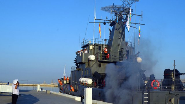 Azərbaycan Hərbi Dəniz Qüvvələrinin gəmiləri Rusiyaya getdi - FOTO