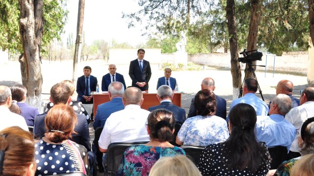 Seymur Orucov Vurğun qəsəbəsində səyyar qəbul keçirdi - FOTOLAR