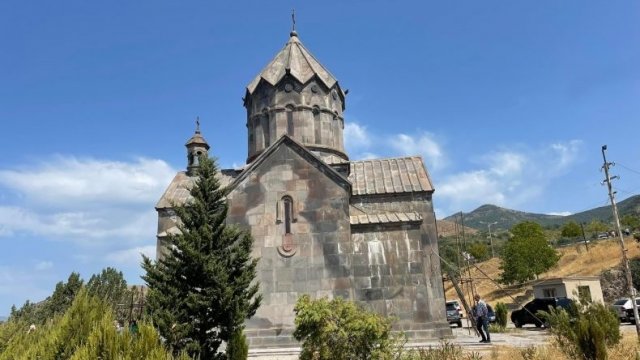 Azərbaycanlı evi “erməni kilsəsi”nə necə çevrildi - Həzi Aslanov küçəsindəki vandallıq