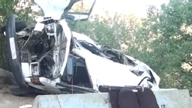 Lerikdə 8 nəfərin öldüyü dəhşətli qəzadan görüntülər - VİDEO