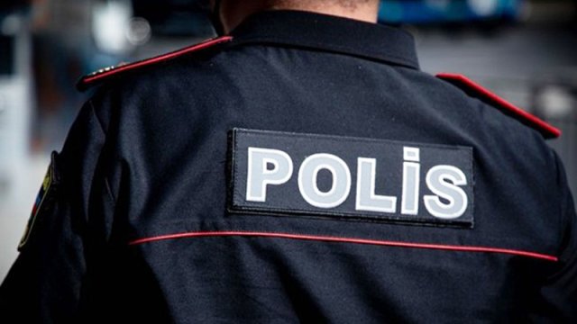 Polisə “dur get, internetimi düzəlt” dedi, həbs edildi