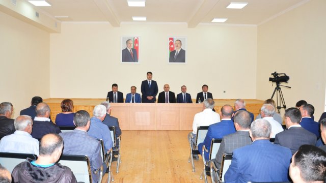 Seymur Orucov Gürcüstanla sərhəddə yerləşən kəndin sakinləri ilə görüşdü - FOTOLAR