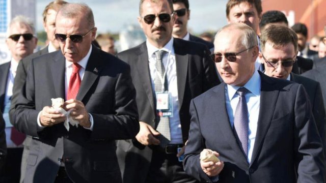 Putin Ərdoğanın sözçüsünü belə təqlid etdi - VİDEO