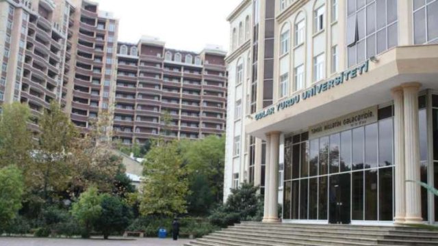 Azərbaycanda universitetdə tələbələr üçün QƏRİBƏ QADAĞA - VİDEO