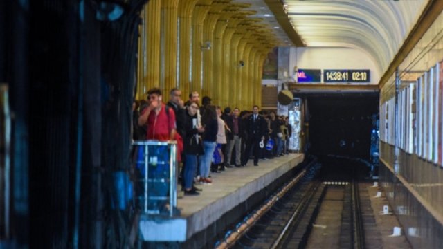 Diqqət! Bakı metrosuna sərnişinlərin bəziləri buraxılmayacaq - SƏBƏB/VİDEO