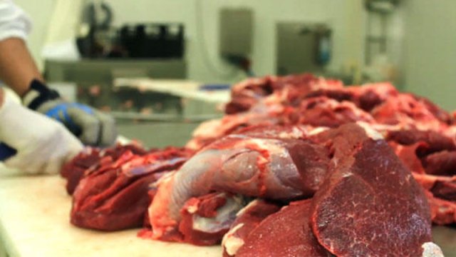 Bakıda dana və quzu əti kəskin bahalaşdı