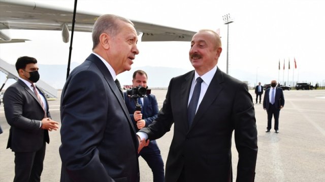 İlham Əliyevlə Ərdoğan arasında maraqlı dialoq - VİDEO