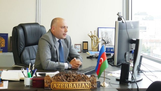 Nazir korrupsiyada ittiham olunan Lalə Novruzovanı işdən çıxardı