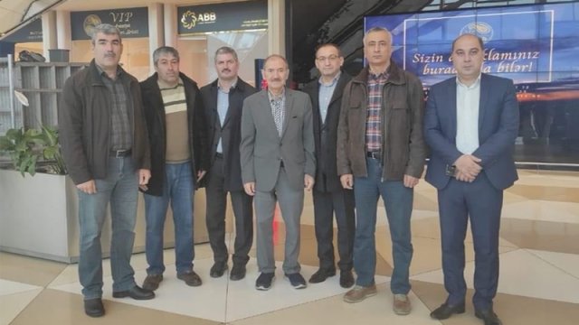 Cəmil Həsənli Bakıya qayıtdı