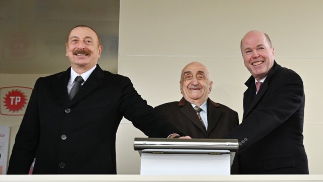 İlham Əliyev blokun dənizə yola salınması mərasimində - FOTO/YENİLƏNİB