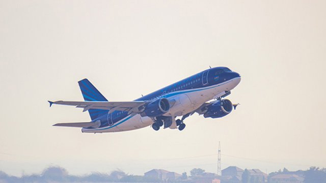 Təxirə salınmış Bakı-Naxçıvan uçuşları bu tarixə keçirildi