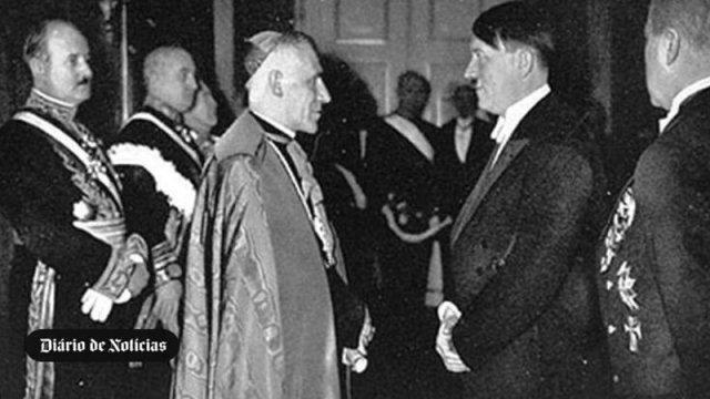 Məxfi sənədlər açıldı: Hitler SSRİ-də çevriliş etmək istəyib, Papa isə...